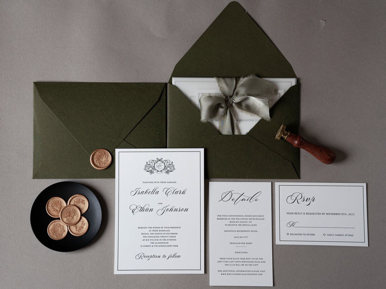 What Defines a Luxury Wedding Invitation?